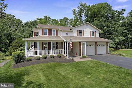 13228 Coralberry Dr Fairfax, VA 22033