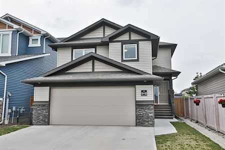 11 Moonlight Blvd W Lethbridge, AB T1J 5K9