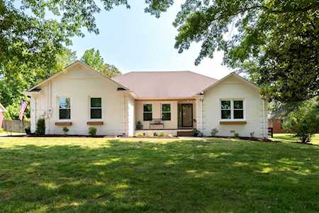 1046 Tom Osborne Rd Columbia, TN 38401