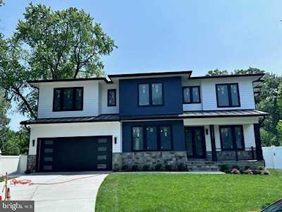 7203 Sonnet Ct Falls Church, VA 22043
