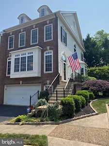 3365 Wilton Crest Ct Alexandria, VA 22310