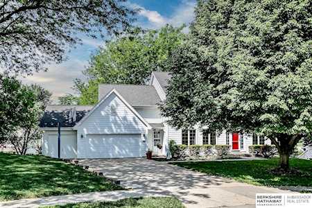 512 S 158 Avenue Circle Omaha, NE 68118