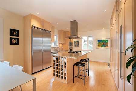 1325 Maple Street Vancouver, BC V6J 3S1