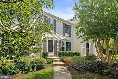 1202 Seminole Dr Arnold, MD 21012
