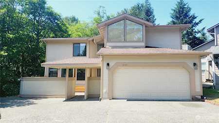 6105 115th Place SE Bellevue, WA 98006
