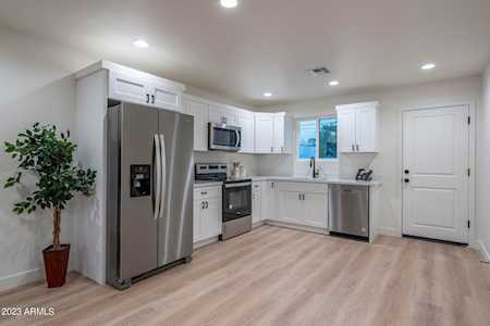 1645 E Monroe Street Phoenix, AZ 85034