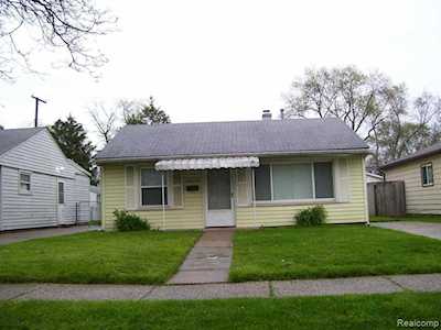 23060 Pilgrim Ave Hazel Park, MI 48030