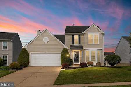 402 Abbotsford Ln Newark, DE 19711