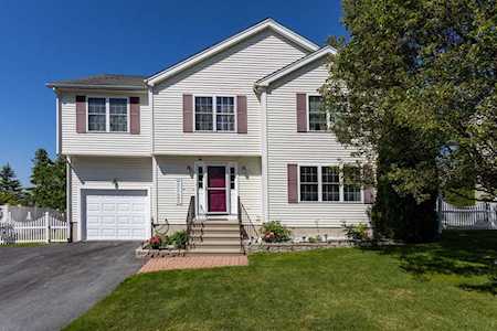 9 Navajo Worcester, MA 01606
