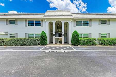 5800 Hollywood Blvd #214 Sarasota, FL 34231