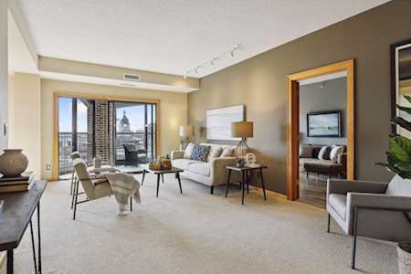1235 Yale Place #704 Minneapolis, MN 55403