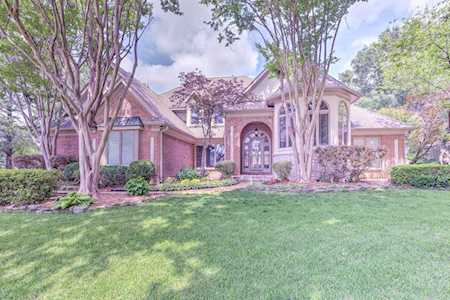 8736 Somerset Ln Germantown, TN 38138