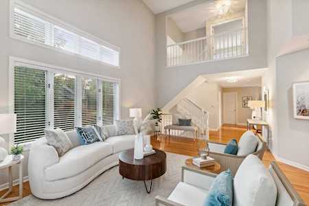 2233 Sherwood Court Minnetonka, MN 55305