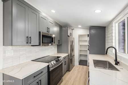 4203 N 36th Street #20 Phoenix, AZ 85018