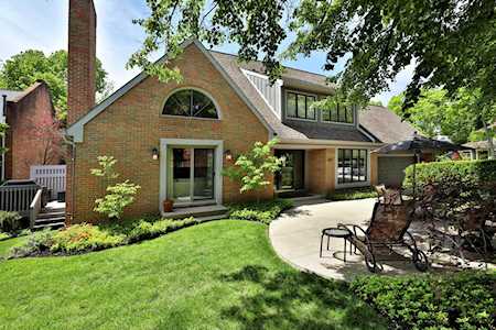 697 Wesley Court Worthington, OH 43085