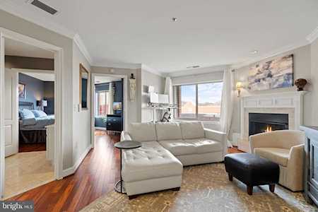 1050 N Stuart St #411 Arlington, VA 22201