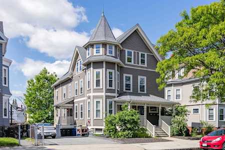 162 Highland Ave #2 Somerville, MA 02143