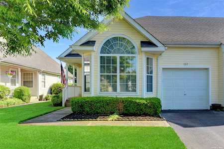 122 Scenic Lake Dr #122 Riverhead, NY 11901