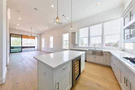 3318 Green Lilly Ln Houston, TX 77008