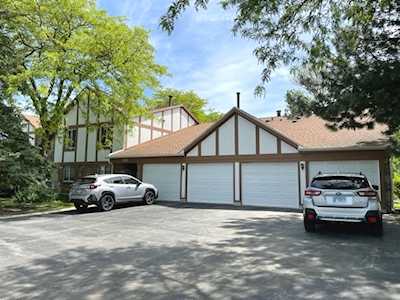 1311 Williamsport Dr #1 Westmont, IL 60559