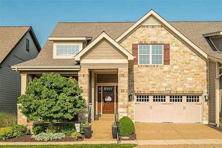 532 Trevi Ln Ballwin, MO 63011