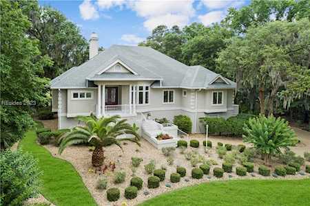 4 Leamington Ln Hilton Head Island, SC 29928