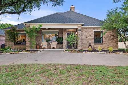 810 Glen Abbey Drive Mansfield, TX 76063