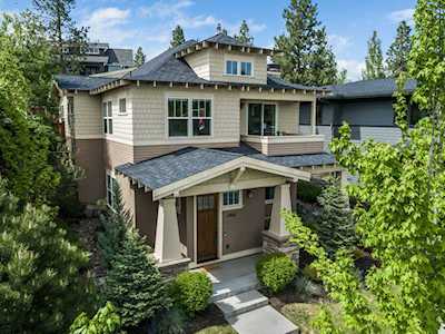 2466 NW Crossing Dr Bend, OR 97703