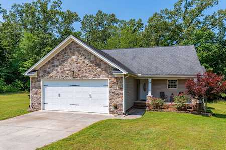 9625 Falcon Crest Dr Ooltewah, TN 37363