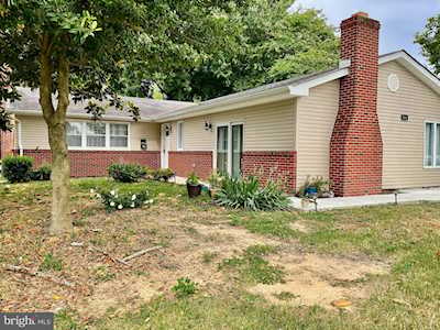 910 Wilson Dr Dover, DE 19904