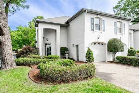1740 Royal Park Ct Virginia Beach, VA 23454