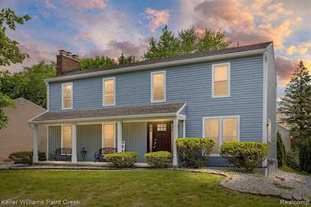 5971 Kingsfield Dr West Bloomfield Twp, MI 48322