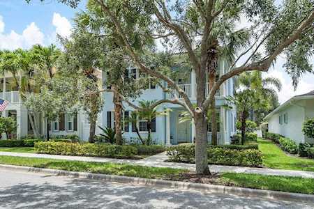 2696 E Community Drive Jupiter, FL 33458
