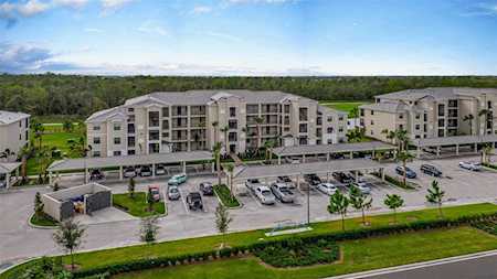 18028 Gawthrop Dr #105 Lakewood Ranch, FL 34211