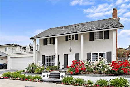 24822 Mosquero Ln Mission Viejo, CA 92691