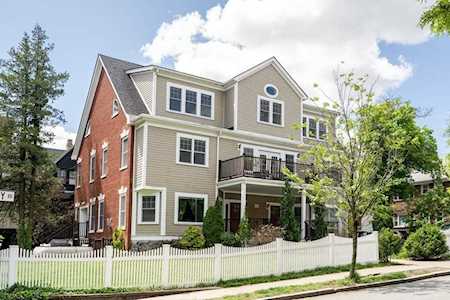 134 Salisbury Rd #1 Brookline, MA 02445