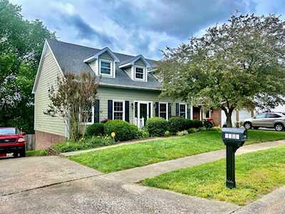 1016 Silver Creek Dr Frankfort, KY 40601