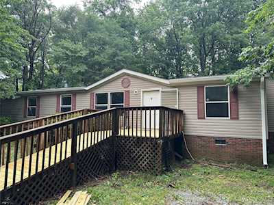 14632 Clay Bank Dr Charlotte, NC 28227