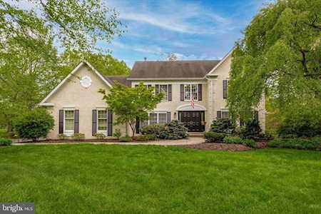 1424 Rose Ln Lower Gwynedd, PA 19454
