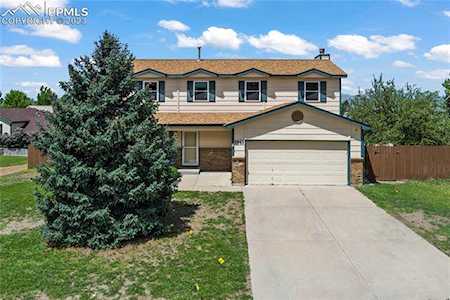 2940 Harrisburg Way Colorado Springs, CO 80922