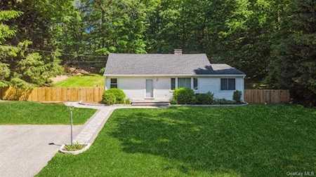 1528 Sylvan Road Mohegan Lake, NY 10547