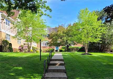 39 Milford Lane #15X Suffern, NY 10901