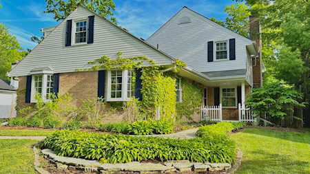 729 Green Briar Ln Lake Forest, IL 60045