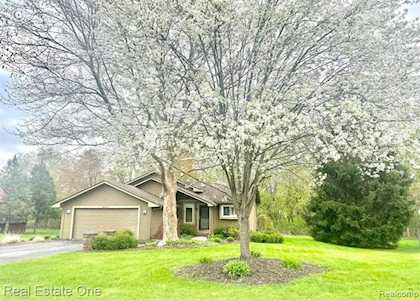 6423 Mockingbird Ln Independence Twp, MI 48346
