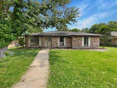 138 Ridgegate Drive Garland, TX 75040