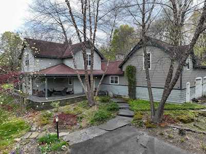 18 Eveningstar Dr Amherst, MA 01002