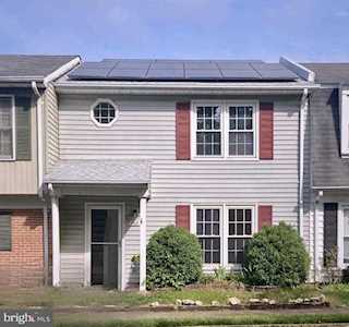 469 Denning Ct Warrenton, VA 20186