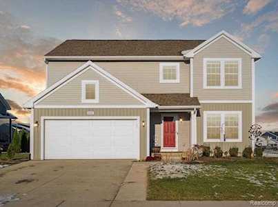 6060 Bluefield Dr Fenton Twp, MI 48451