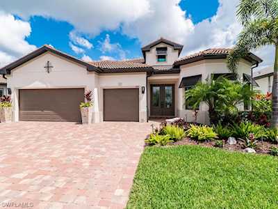 6919 Cocoplum St Naples, FL 34114