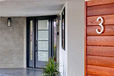 3 Martingale Dr Rancho Palos Verdes, CA 90275